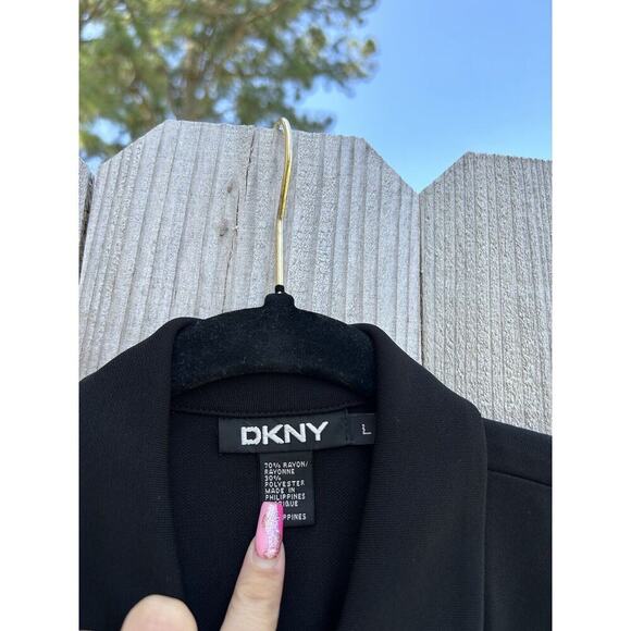 Dkny sleeveless Collared Ruffled Front Button Closure Black Sz Large Fall Winter - Picture 4 of 8